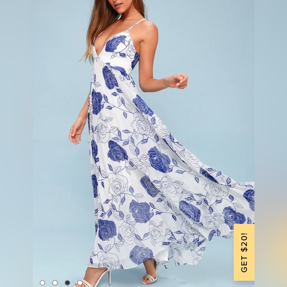 Lulus Dahlia Blue and White Floral Print Maxi Dress - Medium
